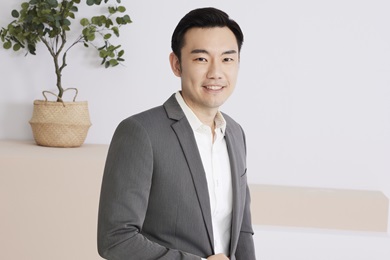 Paolo Lipana a Senior Financial Advisor, Certified Wealth Planner in Makati