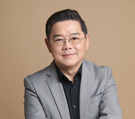 Paolo Lipana a Senior Financial Advisor, Certified Wealth Planner in Makati