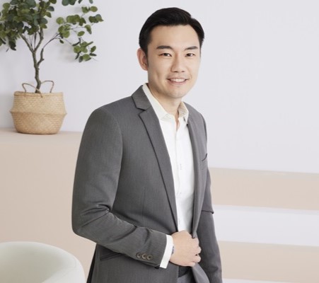 Paolo Lipana a Senior Financial Advisor, Certified Wealth Planner in Makati