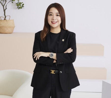 Natalie Lim