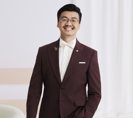 Paolo Lipana a Senior Financial Advisor, Certified Wealth Planner in Makati